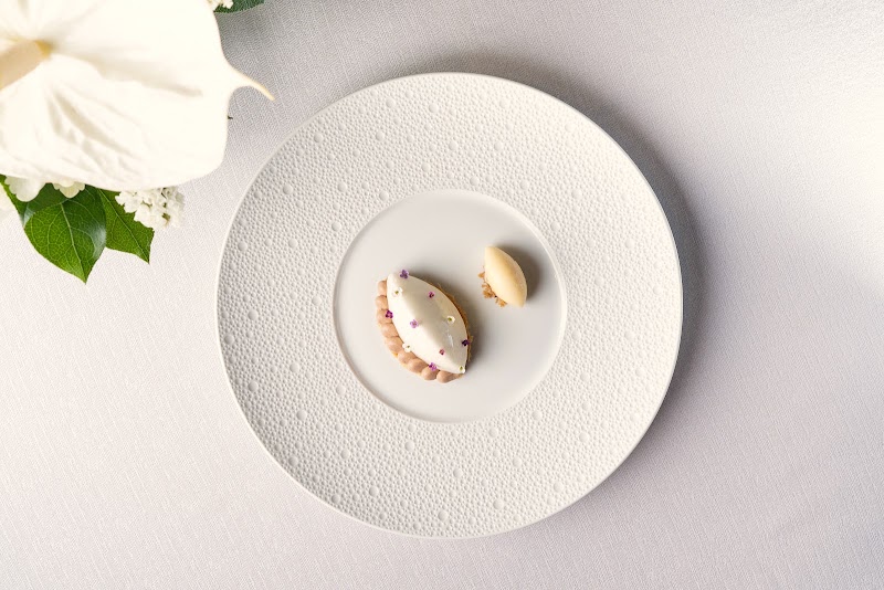 Blue by Eric Ripert — Fine Dining in Seven Mile Beach, Grand Cayman photo 3