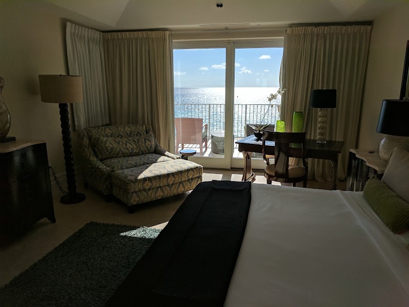 Caribbean Club — Luxury Villas in Seven Mile Beach, Grand Cayman photo 2