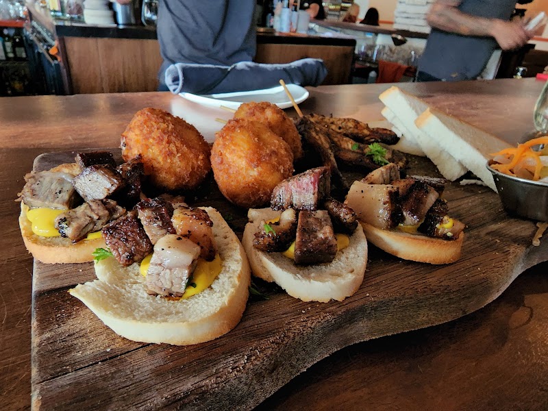 Craft Food & Beverage Co. — Gastropub in Seven Mile Beach, Grand Cayman photo 2