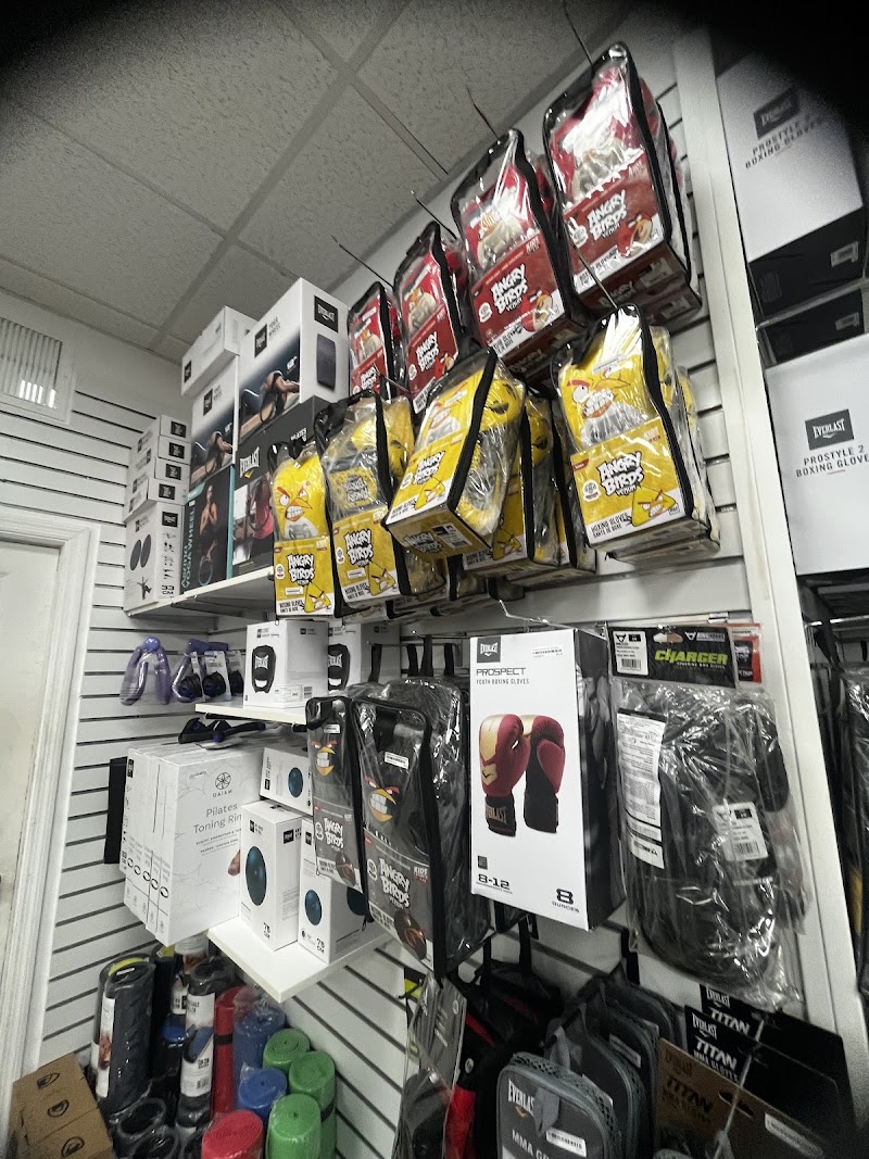 Divers Supply — Dive Shop in George Town, Grand Cayman photo 2