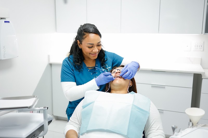 Dr. Wolfe's Dental Centre — Dental Clinic in George Town, Grand Cayman photo 2