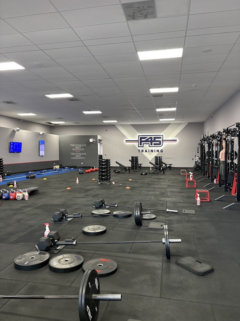 F45 Training Grand Cayman — Functional Training in Seven Mile Beach, Grand Cayman photo 2