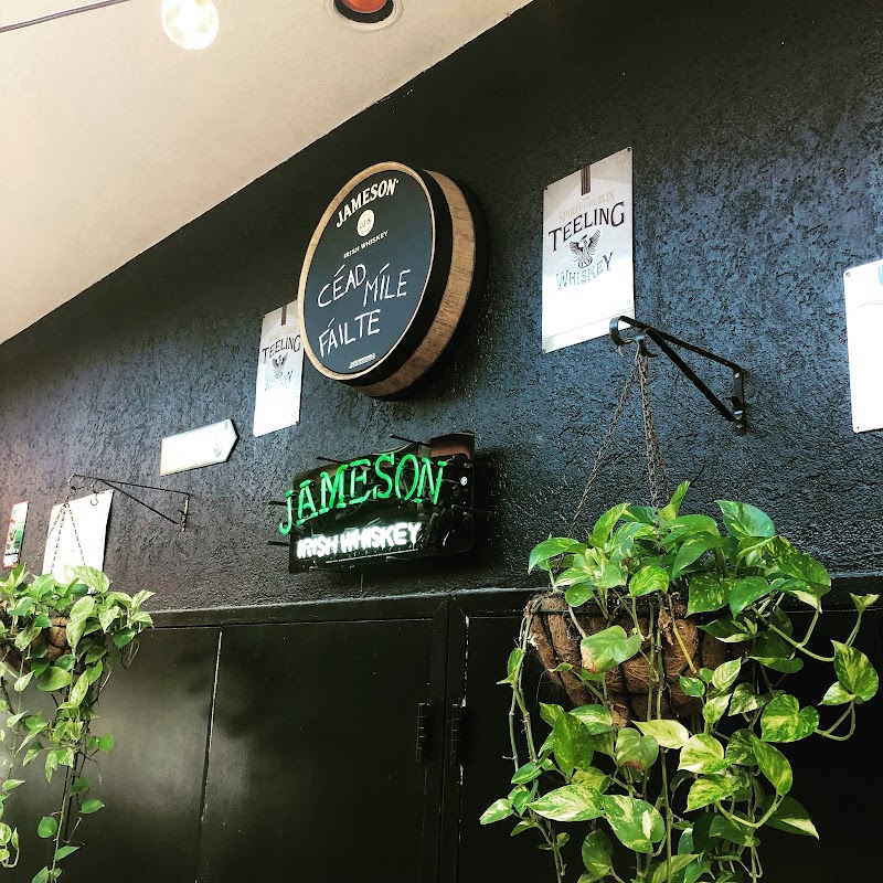Fidel Murphy's Public House & Kitchen — Irish Pub in Seven Mile Beach, Grand Cayman
