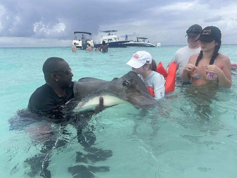 Frank's Water Sports — Watersports Tours in George Town, Grand Cayman photo 2