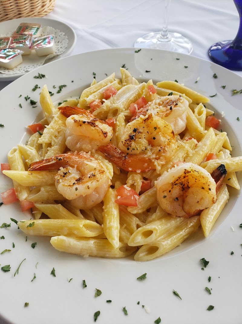 Guy Harvey's Boathouse Grill — Seafood Grill in George Town, Grand Cayman photo 2
