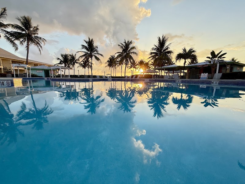 Holiday Inn Grand Cayman — Budget in George Town, Grand Cayman photo 3