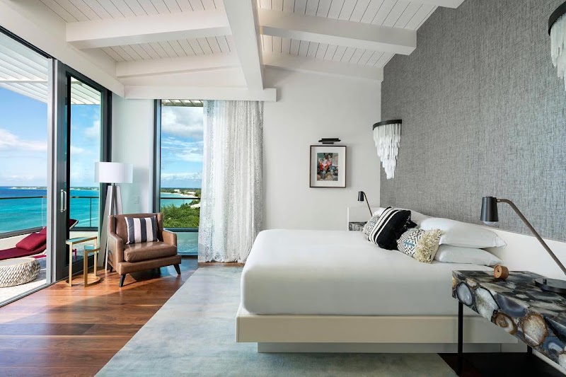 Kimpton Seafire Resort & Spa — Luxury Resort in Seven Mile Beach, Grand Cayman photo 2