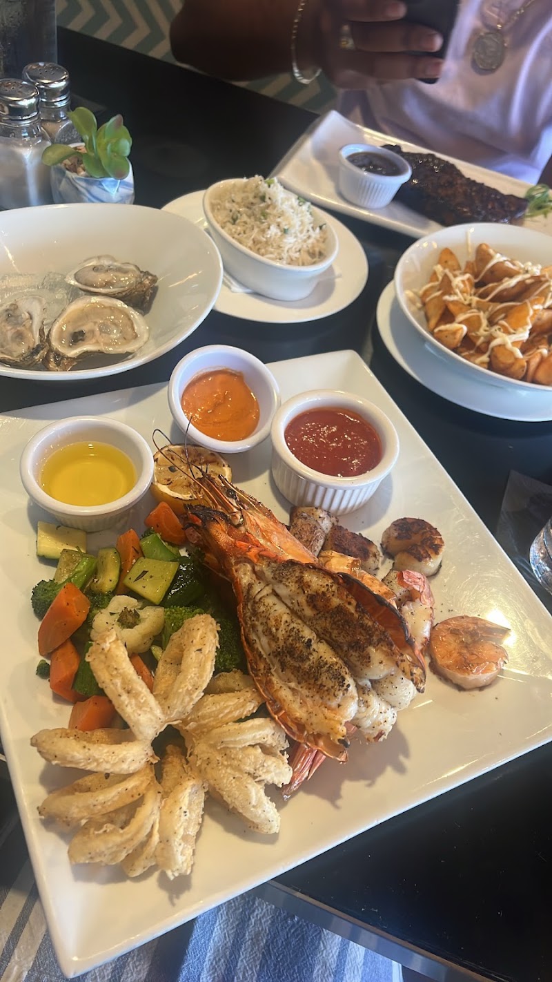 Saltwater Grill — Seafood & Steak in George Town, Grand Cayman photo 3