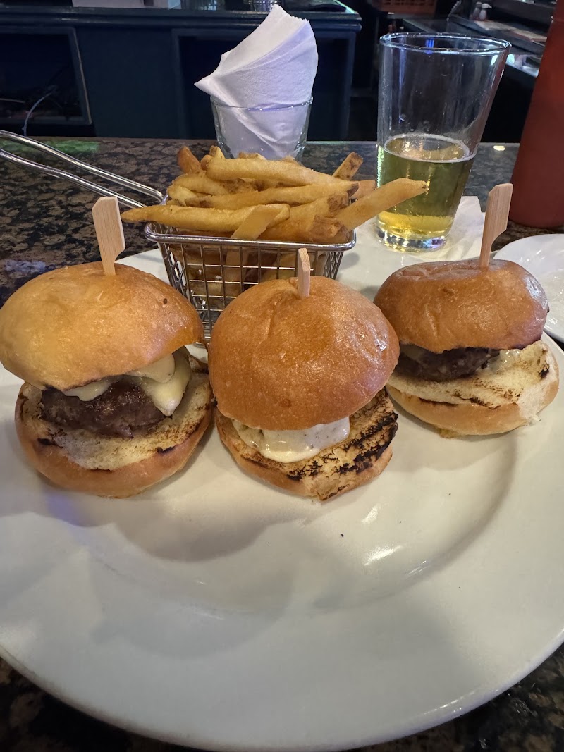 Salty's Sports Bar — Sports Bar in South Sound, Grand Cayman photo 2