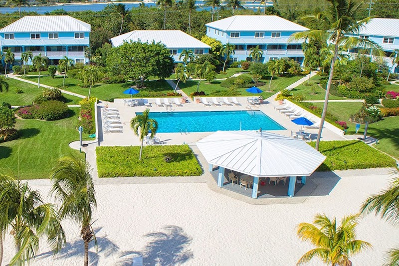 Silver Sands Condominiums — Beachfront Condos in Seven Mile Beach, Grand Cayman