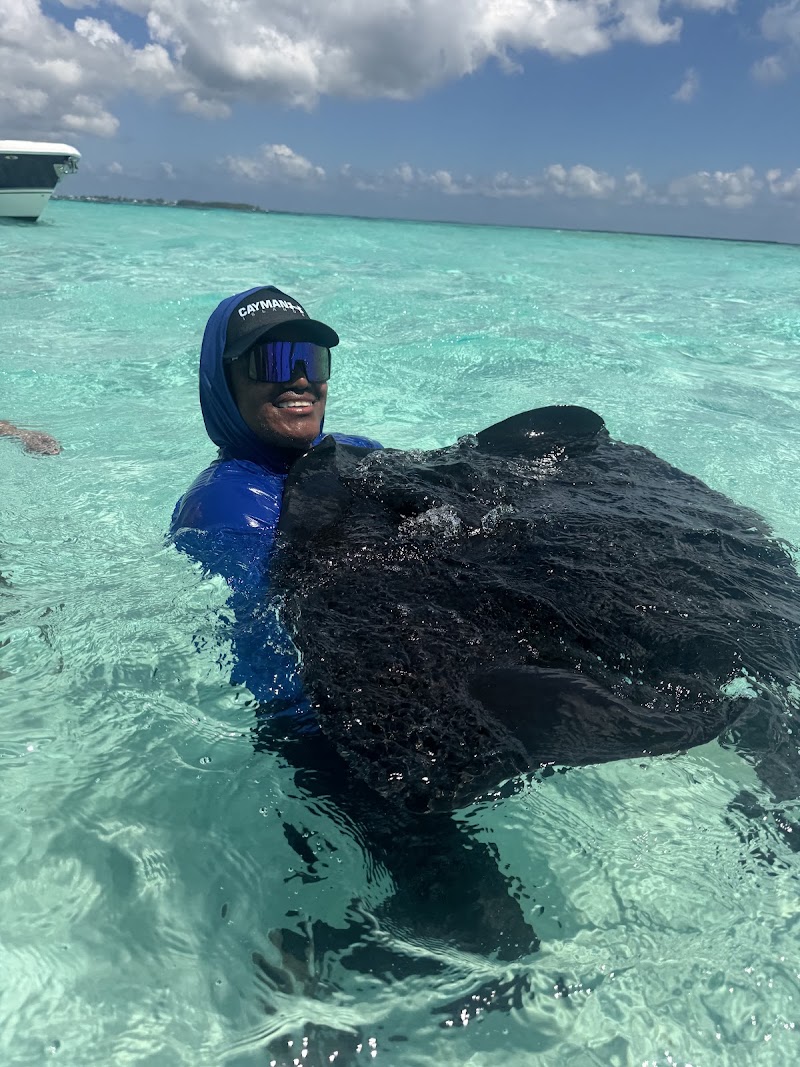 Silver Thatch Watersports — Watersports Tours in Cayman Kai, Grand Cayman photo 2