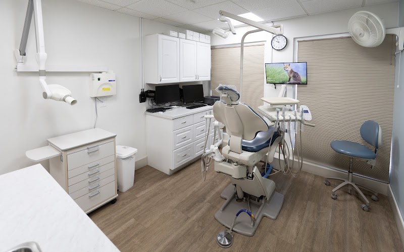 Smile Dental Clinic & Orthodontics — Dental Clinic in George Town, Grand Cayman photo 2