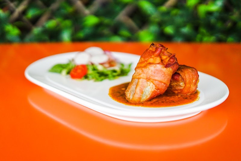 Spanglish Bar and Grill Mexican Latin Cuisine — Mexican Restaurant in Seven Mile Beach, Grand Cayman photo 2