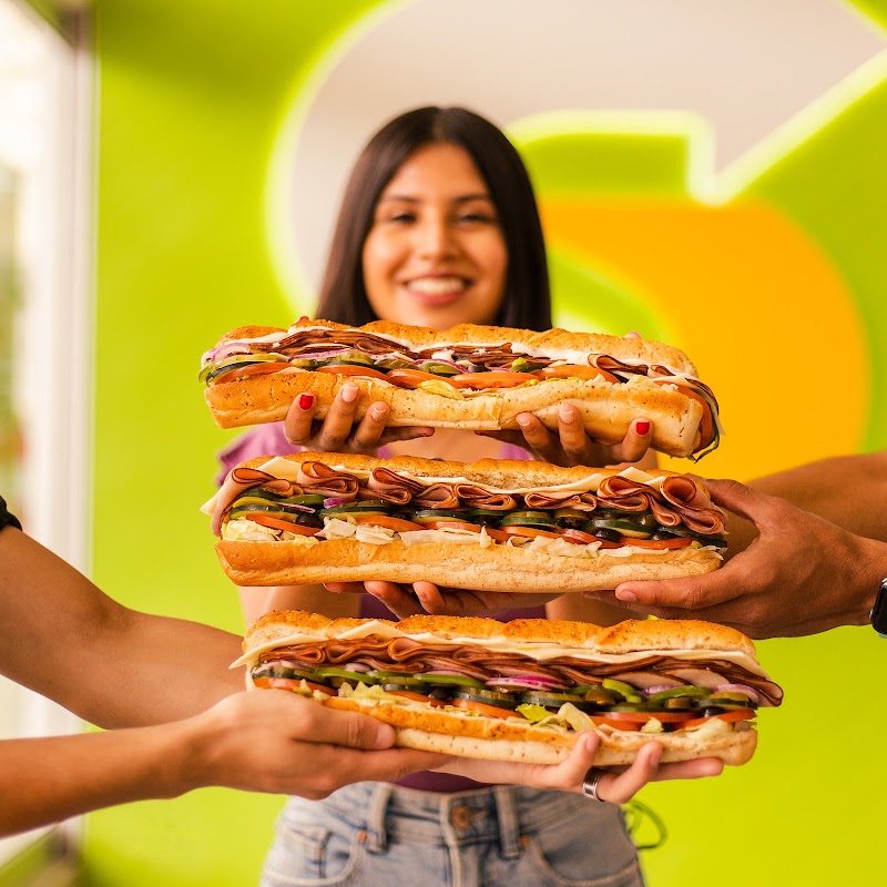 Subway George Town — Fast Food Restaurant in George Town, Grand Cayman photo 3