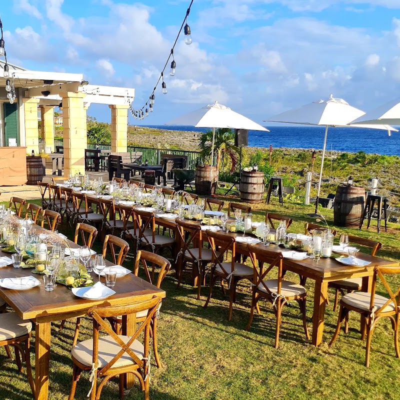 Thatch & Barrel — Fusion Restaurant in Savannah, Grand Cayman
