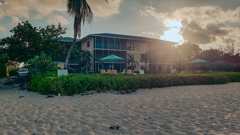 The Anchorage — Vacation Rentals in Seven Mile Beach, Grand Cayman