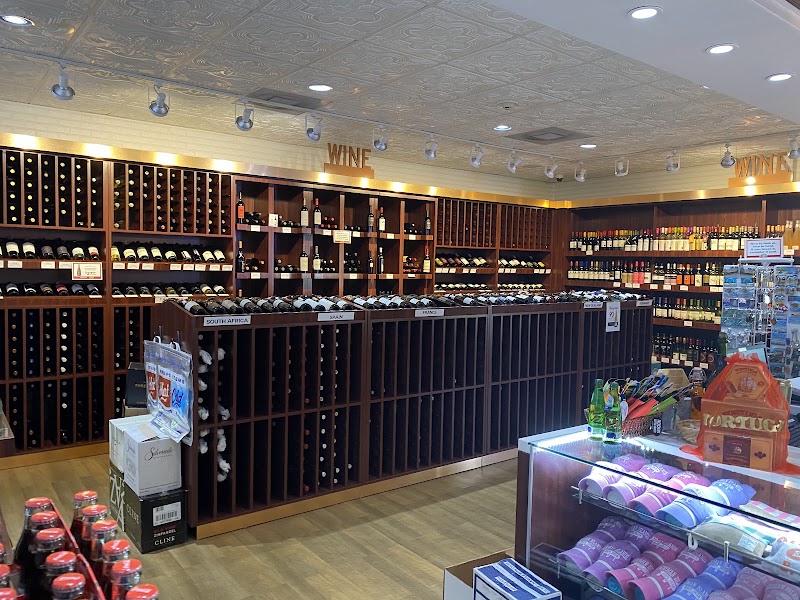 Tortuga Fine Wine & Spirits — Liquor Store in Seven Mile Beach, Grand Cayman photo 2