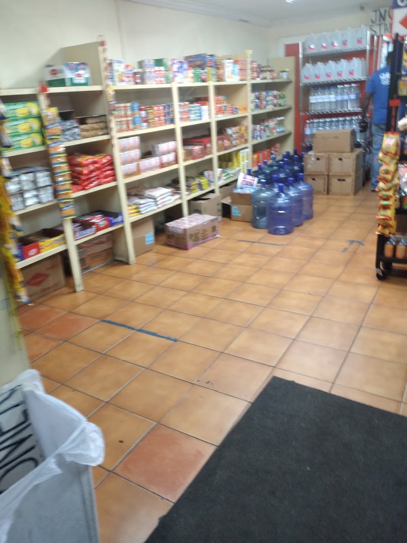 Vidette's Grocery — Grocery Store in West Bay, Grand Cayman photo 3
